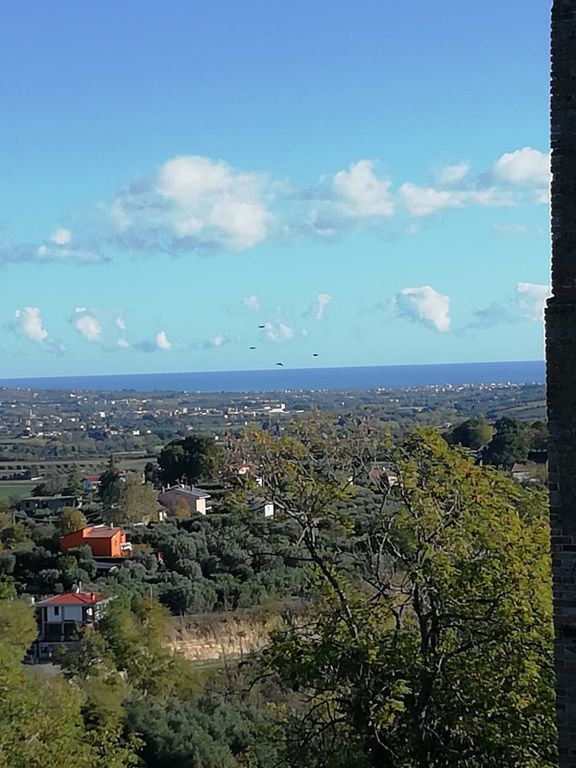 Property photo 2 of 38