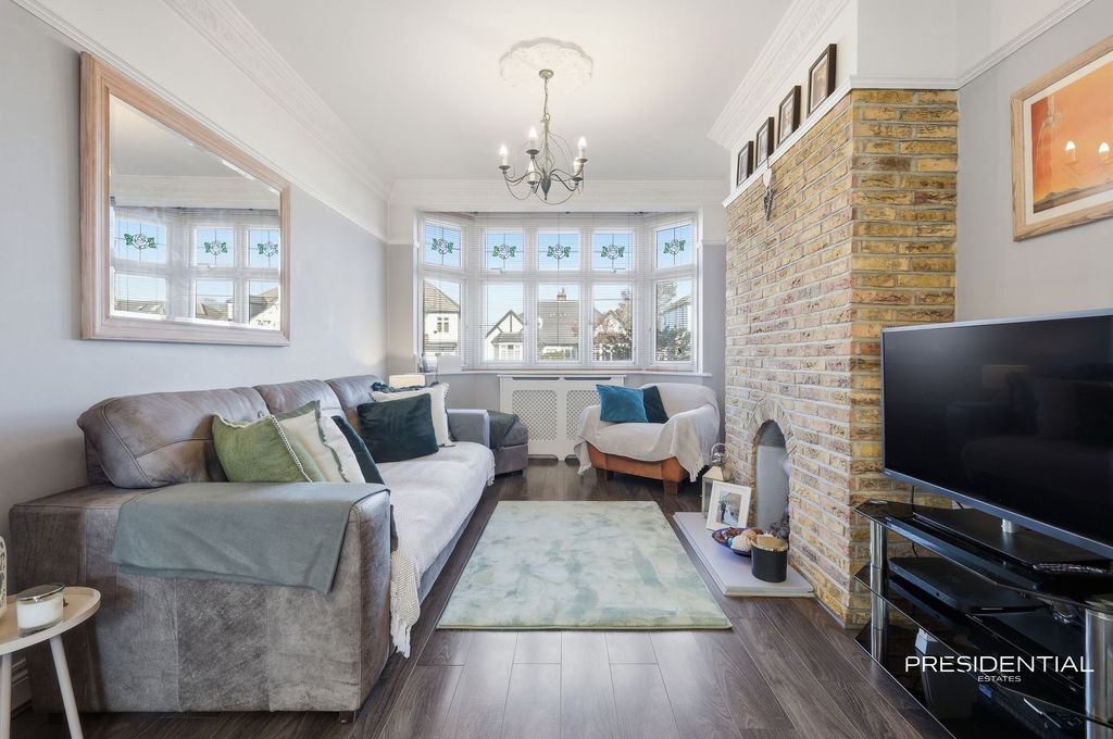 Property photo 3 of 24