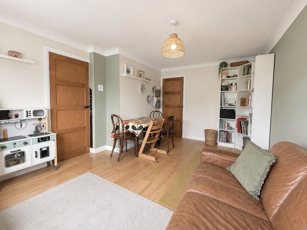 Property photo 3 of 17 Picture No. 15