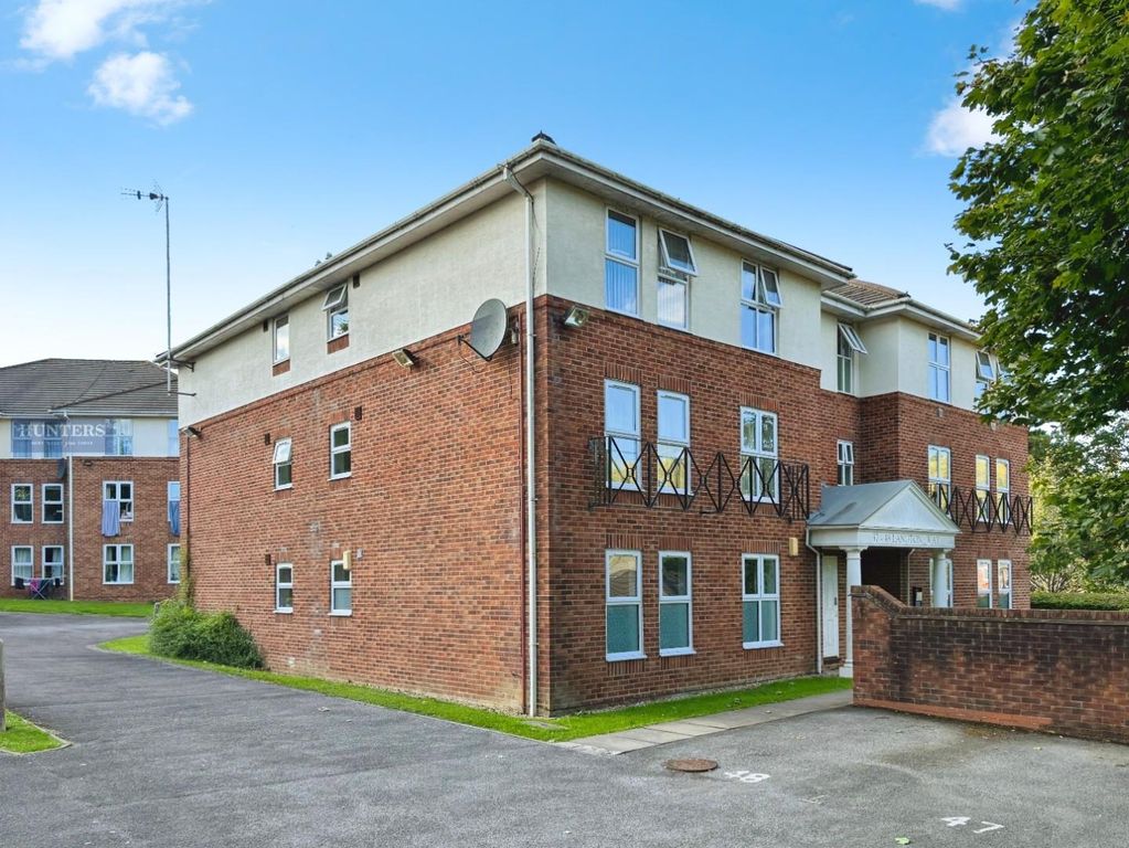 Property photo 1 of 12