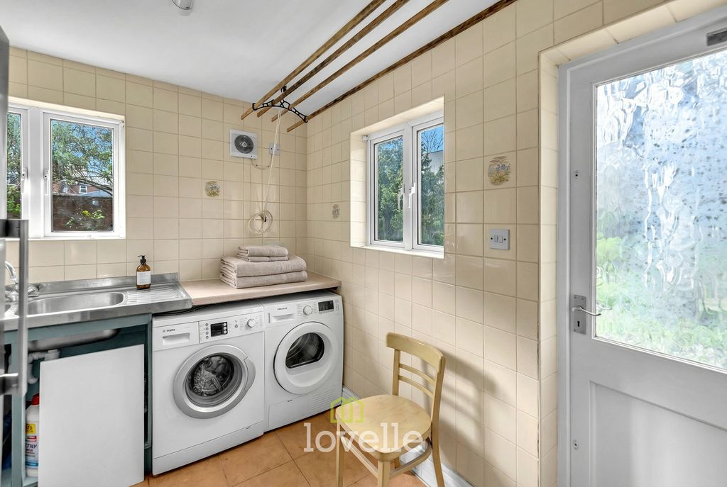 Additional image 20 of 7 bed detached house for saleAbbey Road, Grimsby DN32