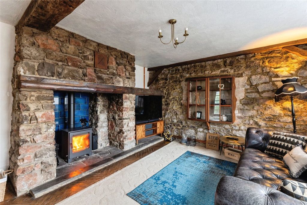 Property photo 3 of 19 Picture No. 07