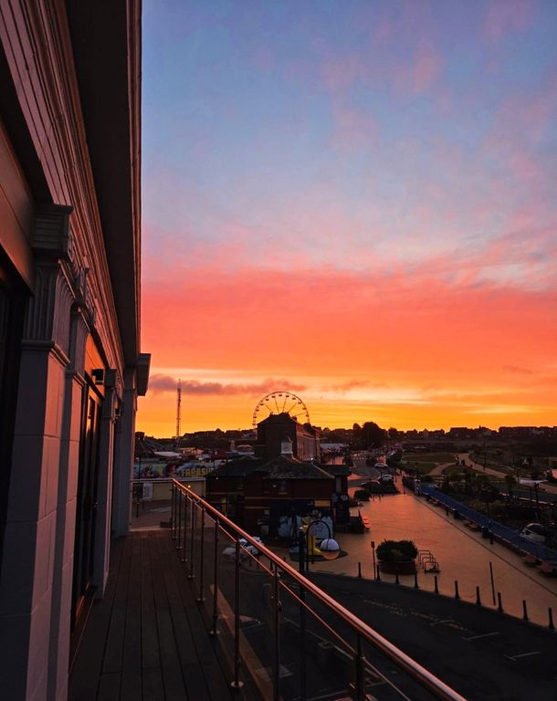 Property photo 1 of 17 Elysium