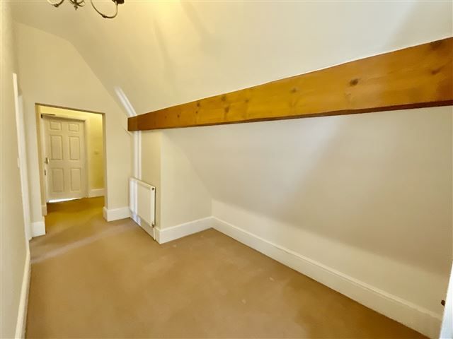 Property photo 3 of 21 Hallway