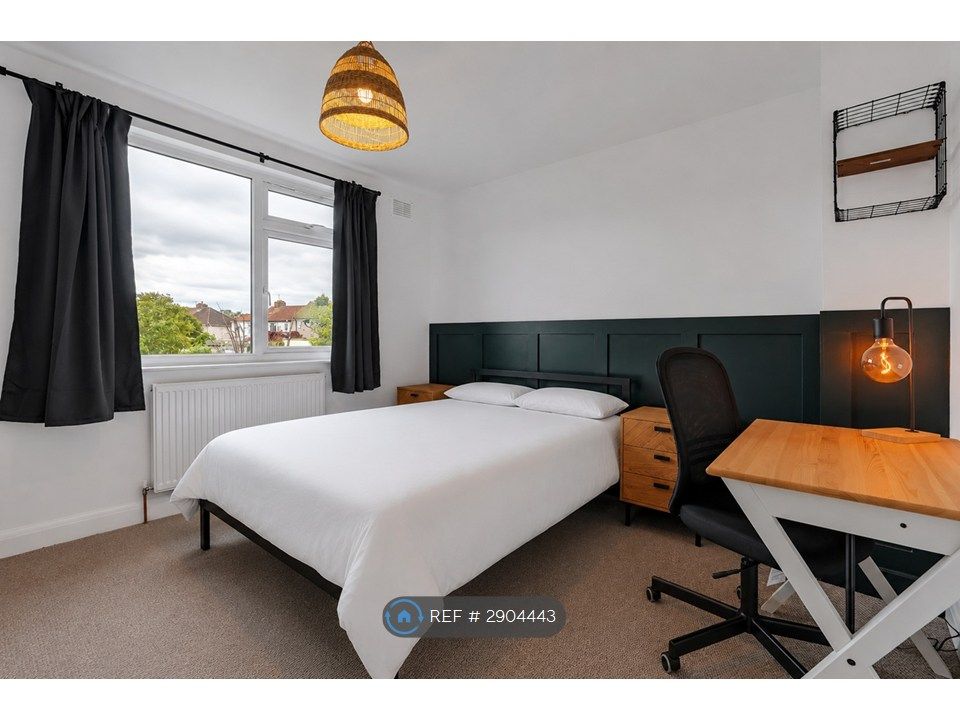 Property photo 1 of 13 1st Floor Rear Bedroom