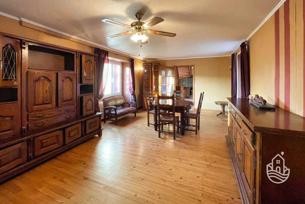 Property photo 3 of 15 Lvt246503662P1569B3A9229Dbad