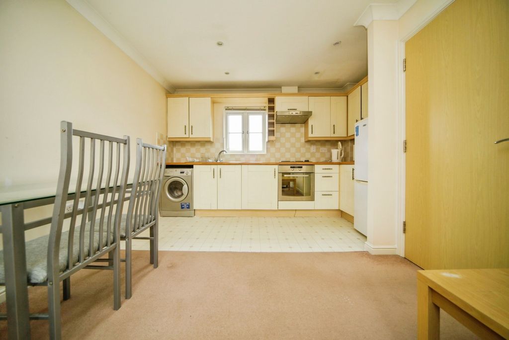 Property photo 3 of 16 Pbox-Img.Jpg