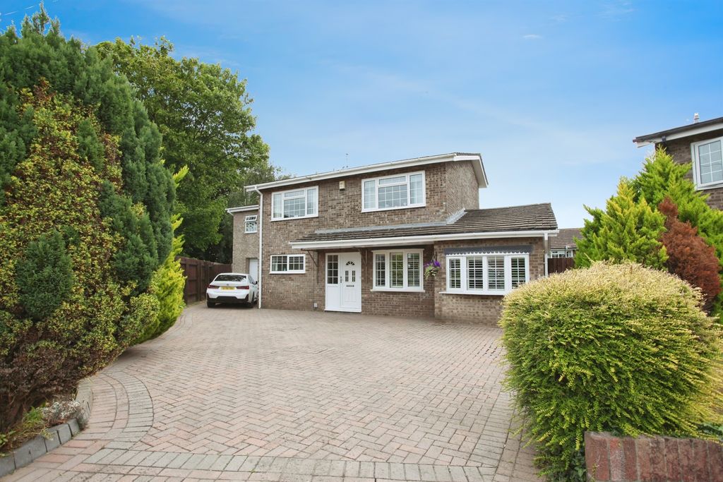 Property photo 1 of 35