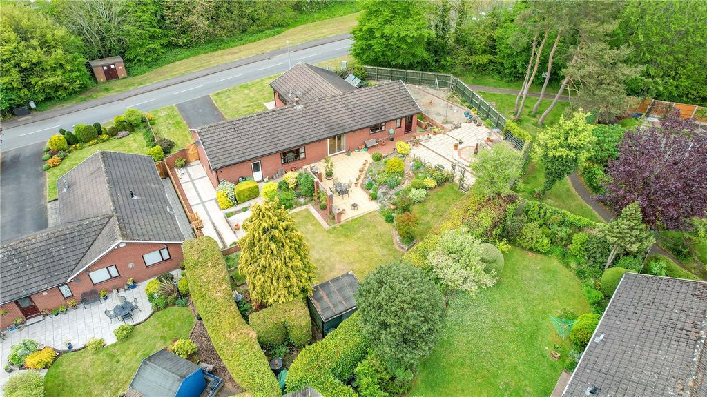 Property photo 2 of 46 Picture No. 44