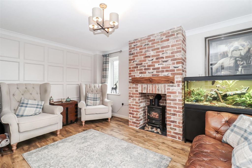 Property photo 2 of 15 Living Room