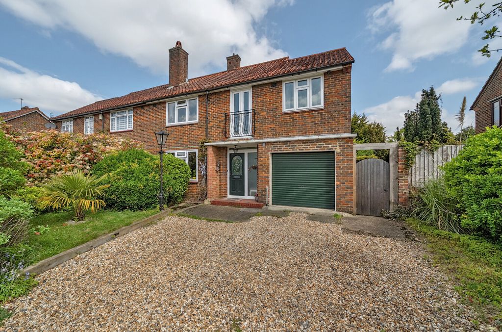 Property photo 1 of 20 1447453-1-69E75A0...