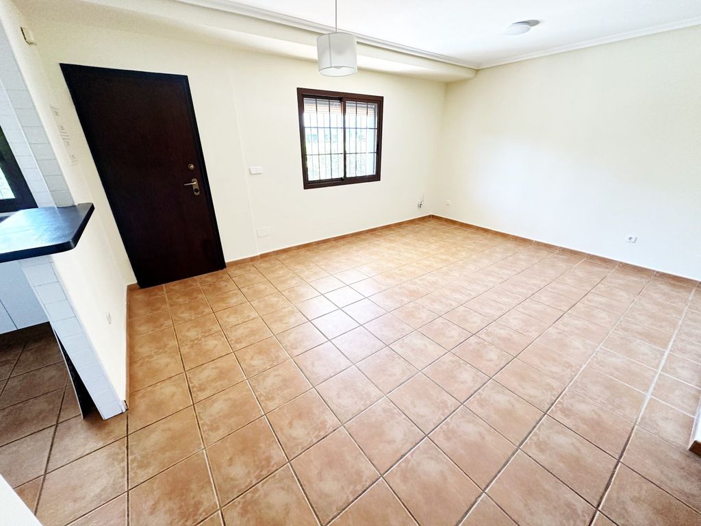 Property photo 3 of 39