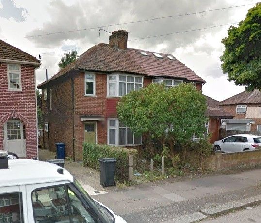 Property photo 1 of 6 3 Bedroom Semi Detached For Rent