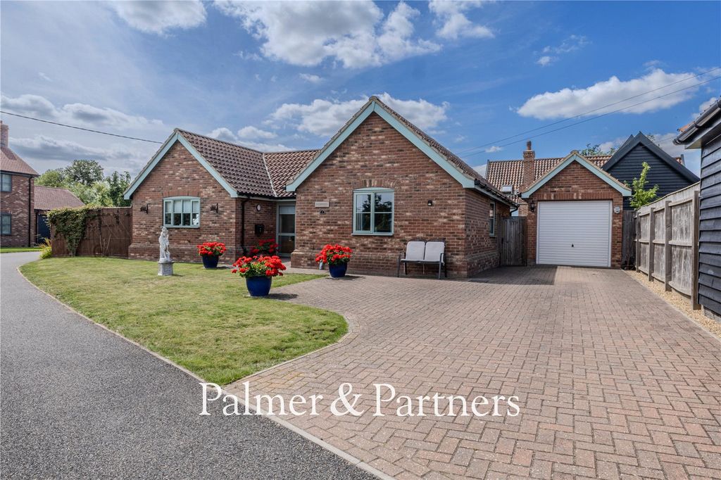 Property photo 1 of 22 Picture No. 04