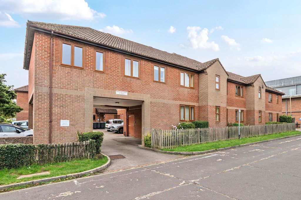 Property photo 1 of 10