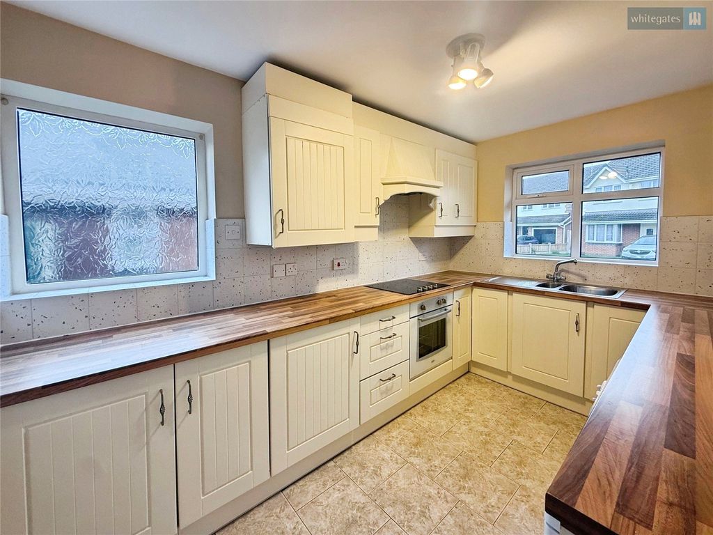 Property photo 2 of 13 Picture No. 02