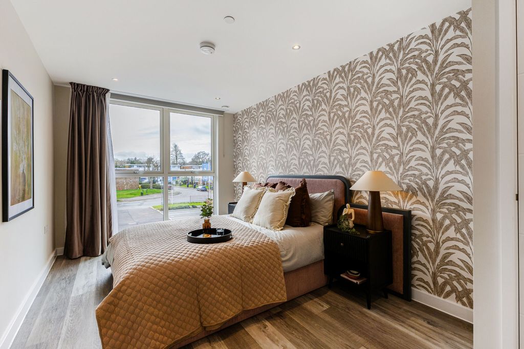 Additional image 7 of 2 bed flat for saleLinkwood Green, Hatfield AL10