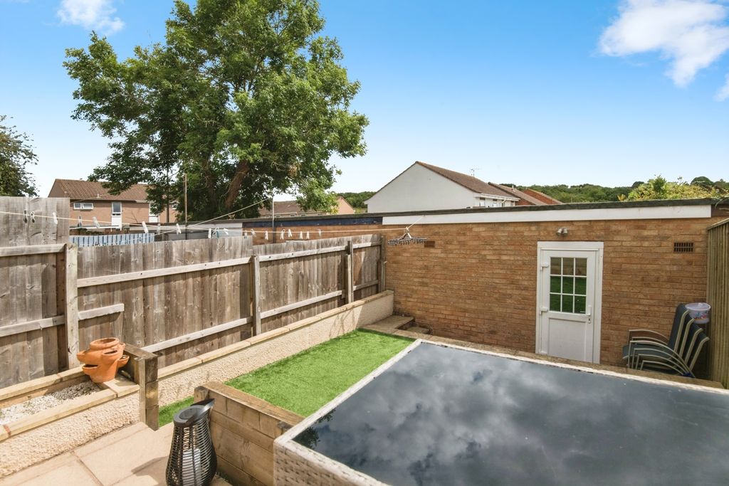 Property photo 3 of 17 Photo