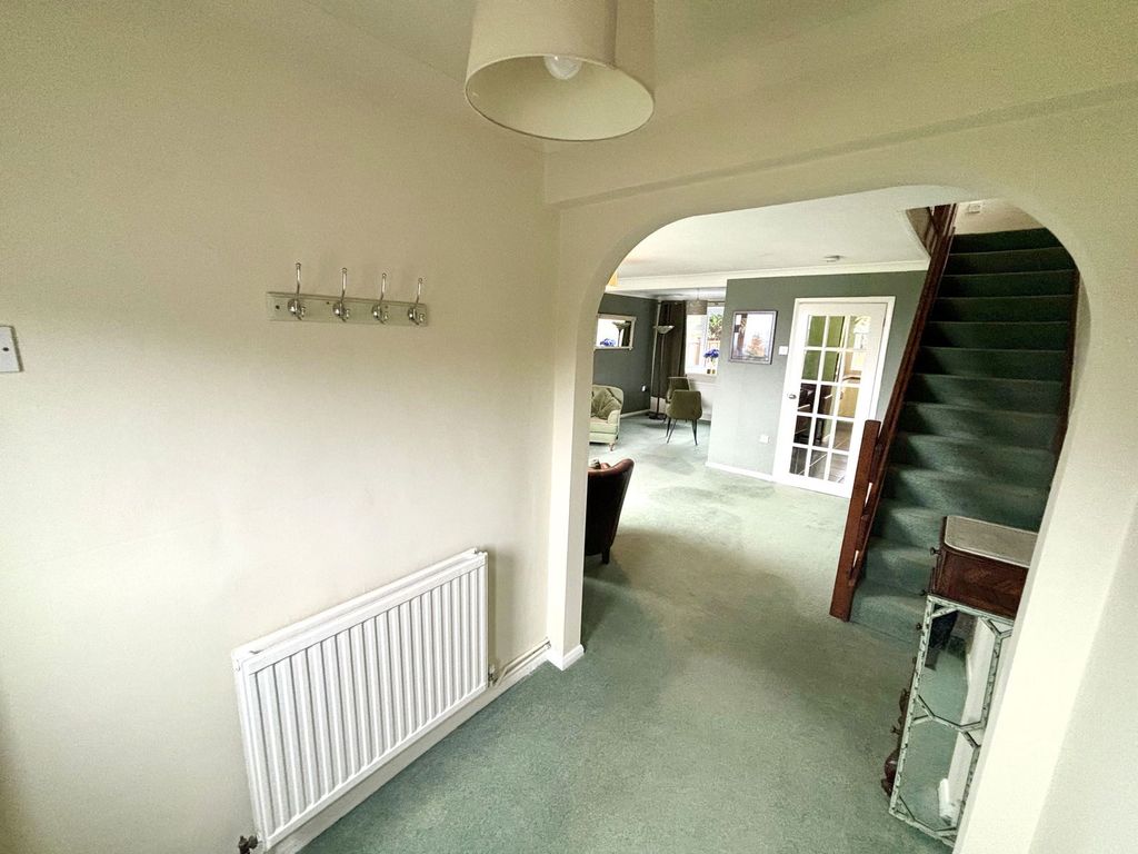 Property photo 2 of 22