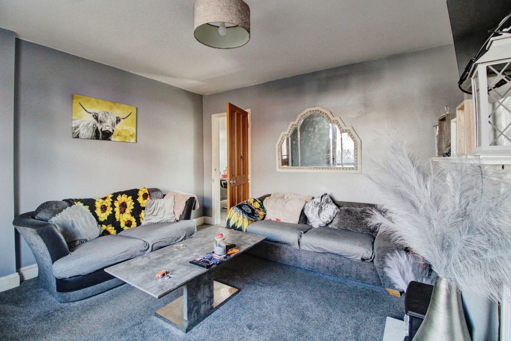 Property photo 3 of 18 595c11F9-Img_8712_3_4