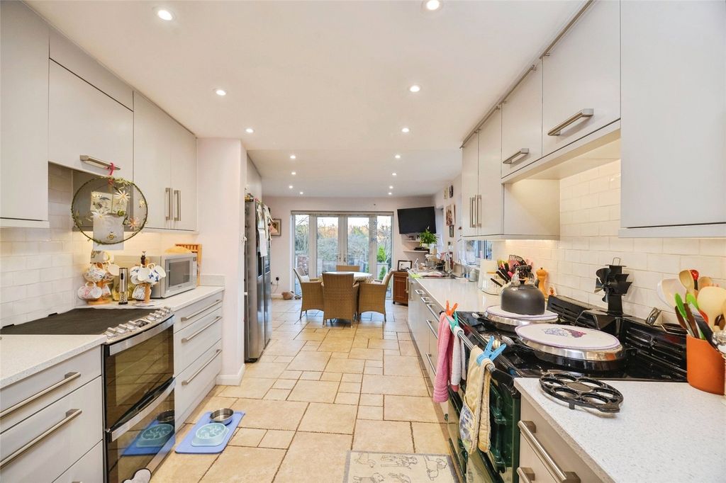 Property photo 3 of 17 Picture No. 25