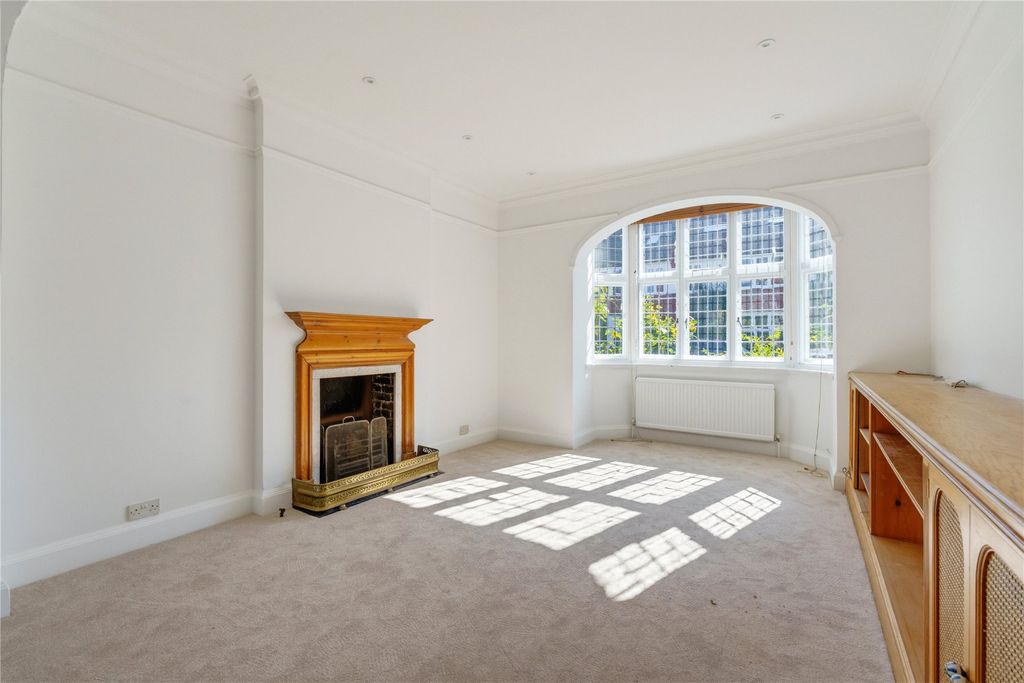 Property photo 1 of 19 Picture No. 13
