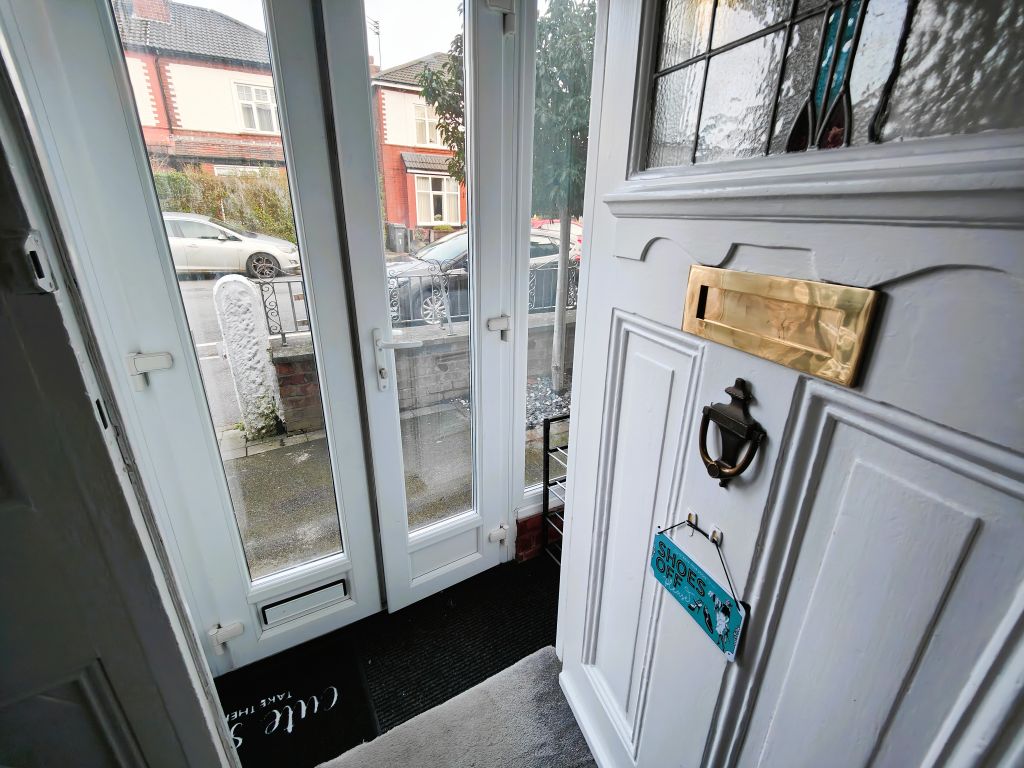 Property photo 3 of 21 Porch