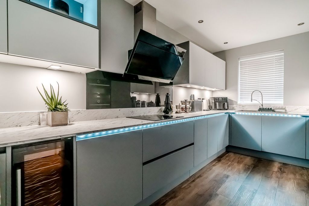 Property photo 3 of 46