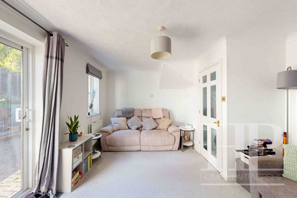 Property photo 3 of 17