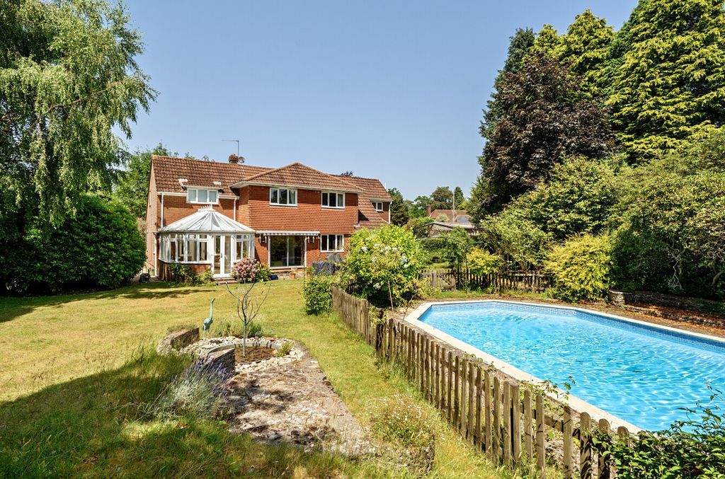 Property photo 1 of 27 1477724-10-6A3d43...