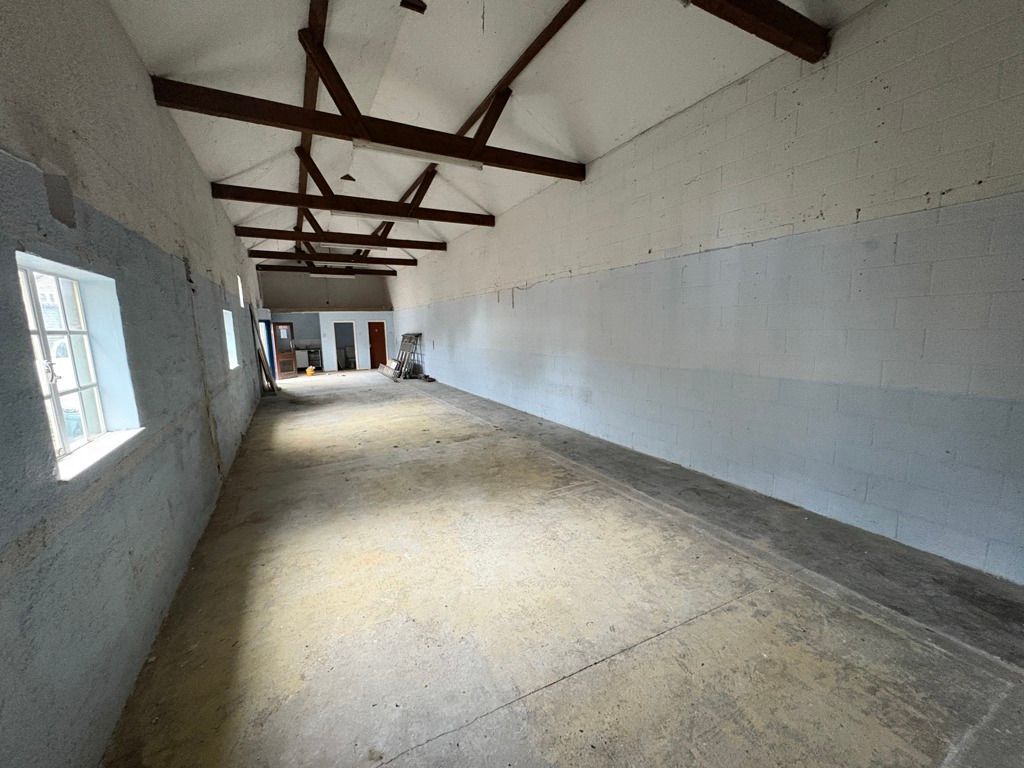 Property photo 2 of 5 Photo 4