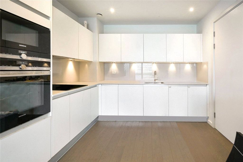 Property photo 2 of 10 Picture No. 25