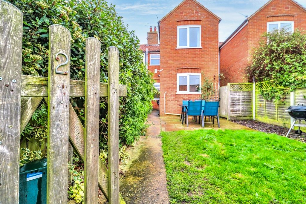 Property photo 1 of 25 3845453