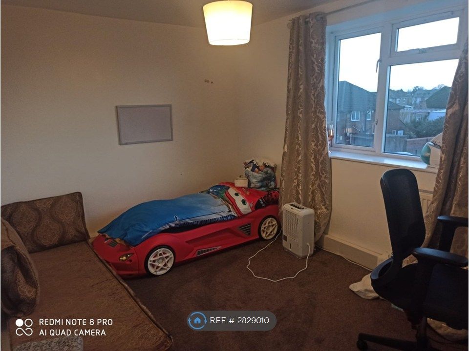 Property photo 3 of 11