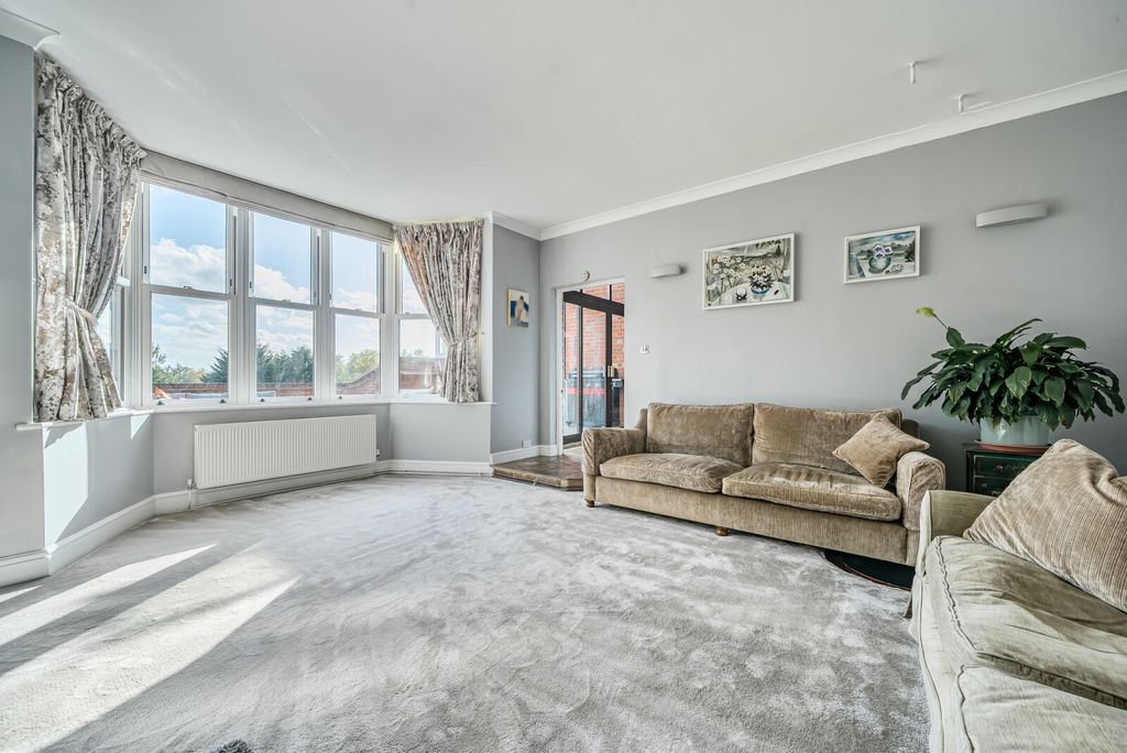 Property photo 3 of 37 1373662-29-6900E3...