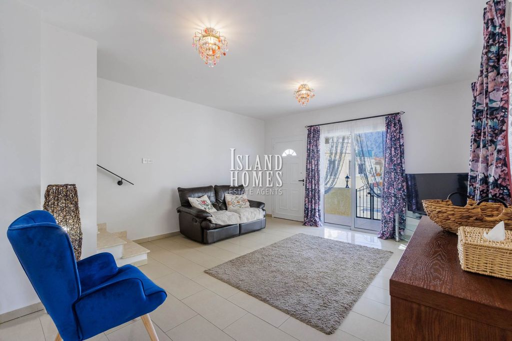 Property photo 2 of 37