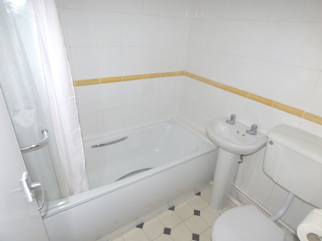 Property photo 2 of 3