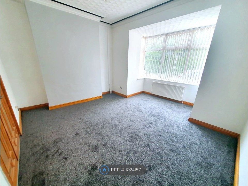 Property photo 2 of 17 Front Reception Room
