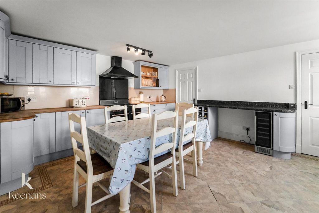 Property photo 3 of 33 Chaigley Court-1.Jpg