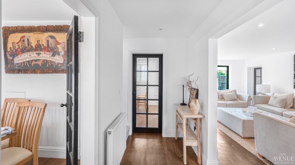 Property photo 2 of 60 5285055