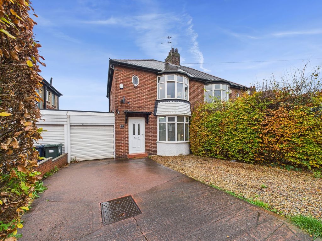 Property photo 1 of 11 Extenral