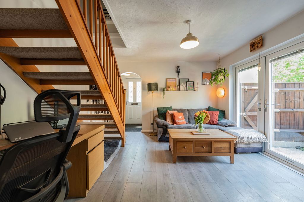 Property photo 2 of 14