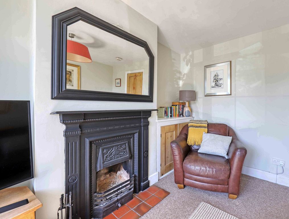 Property photo 3 of 12