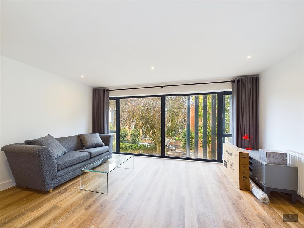 Property photo 1 of 14 Cam02887G0-Pr0262-Still012.Jpg