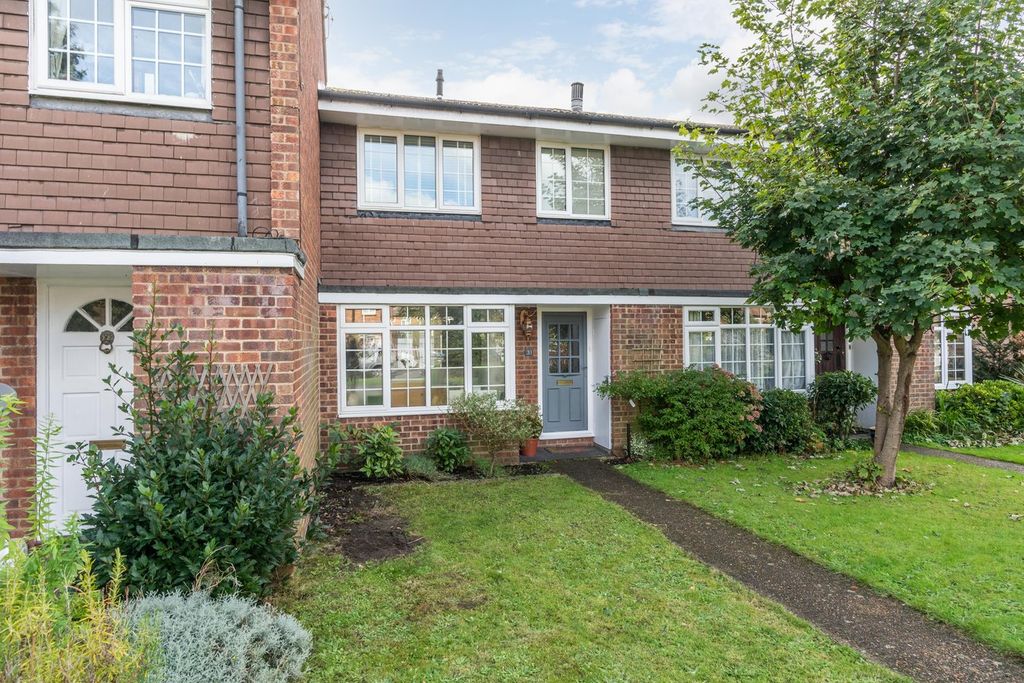 Property photo 1 of 12