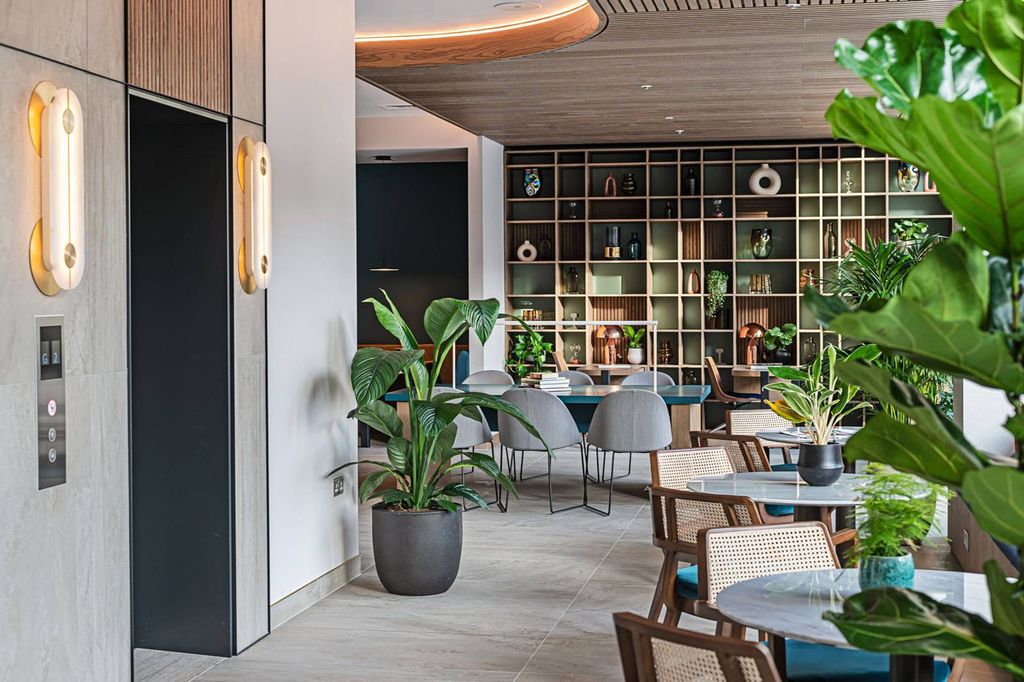 Property photo 3 of 48