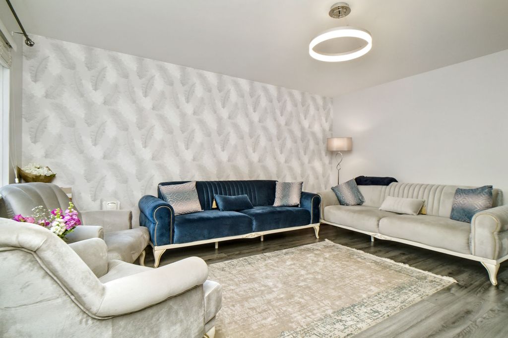 Property photo 3 of 12 Property Image 3