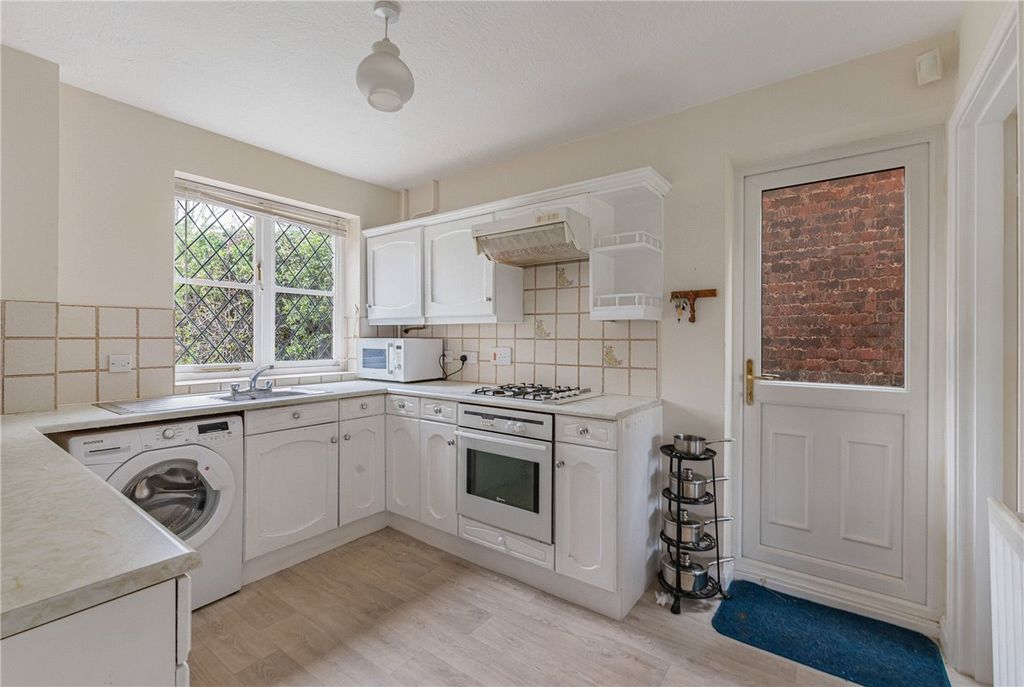 Property photo 3 of 18 Picture No. 11