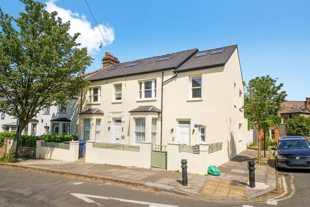 Property photo 1 of 15 Flat 4, 25 Brougham Road - Atv8Pj9Zwvwnykaujik3.Jp