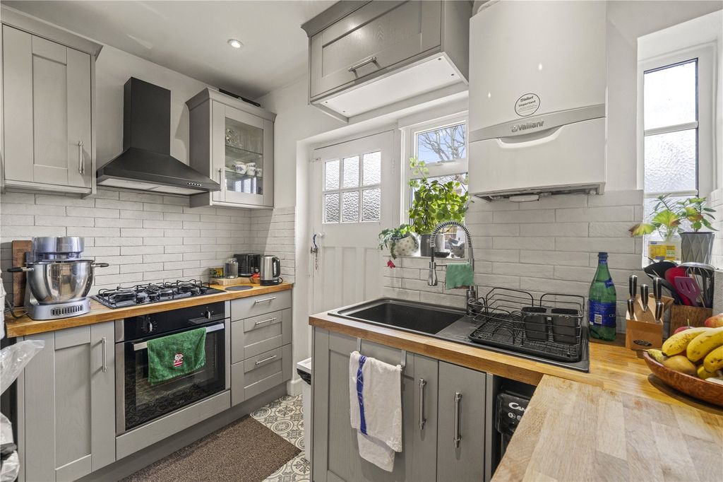 Property photo 3 of 6 Picture No. 19